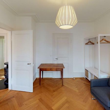 Unique Serviced Living @ Airport Line Basilea Esterno foto