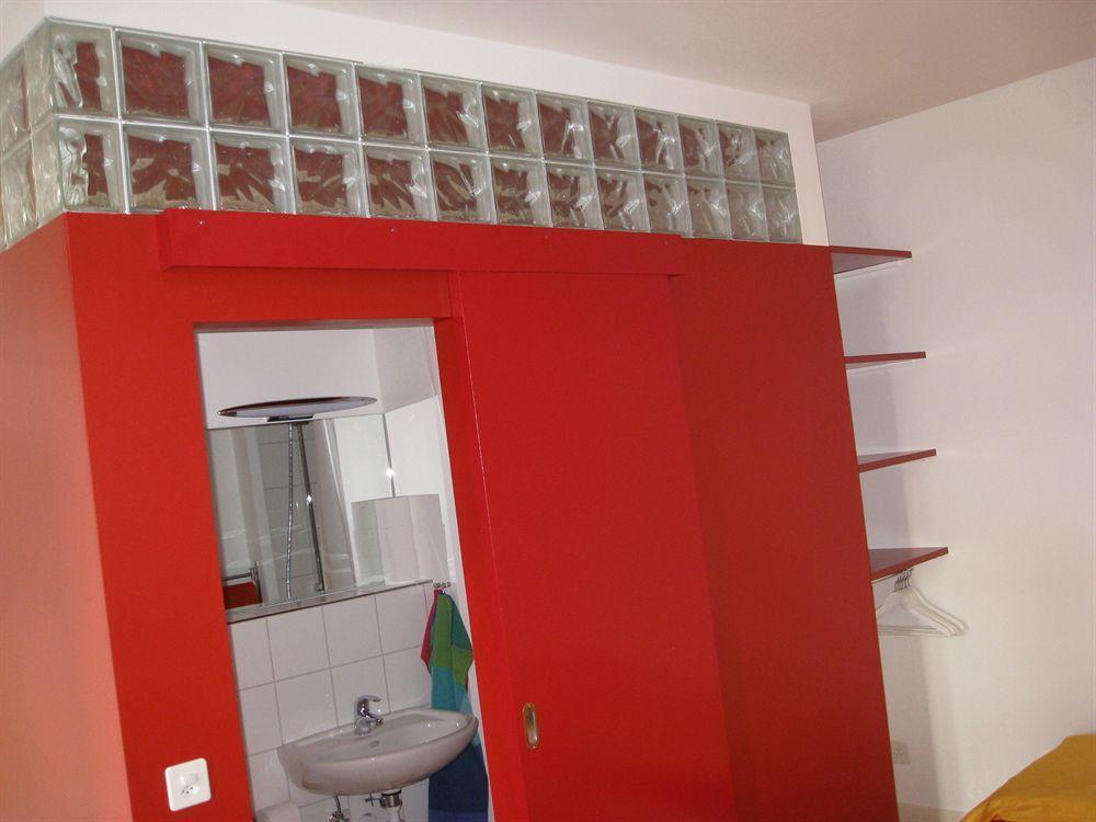Unique Serviced Living @ Airport Line Basilea Esterno foto