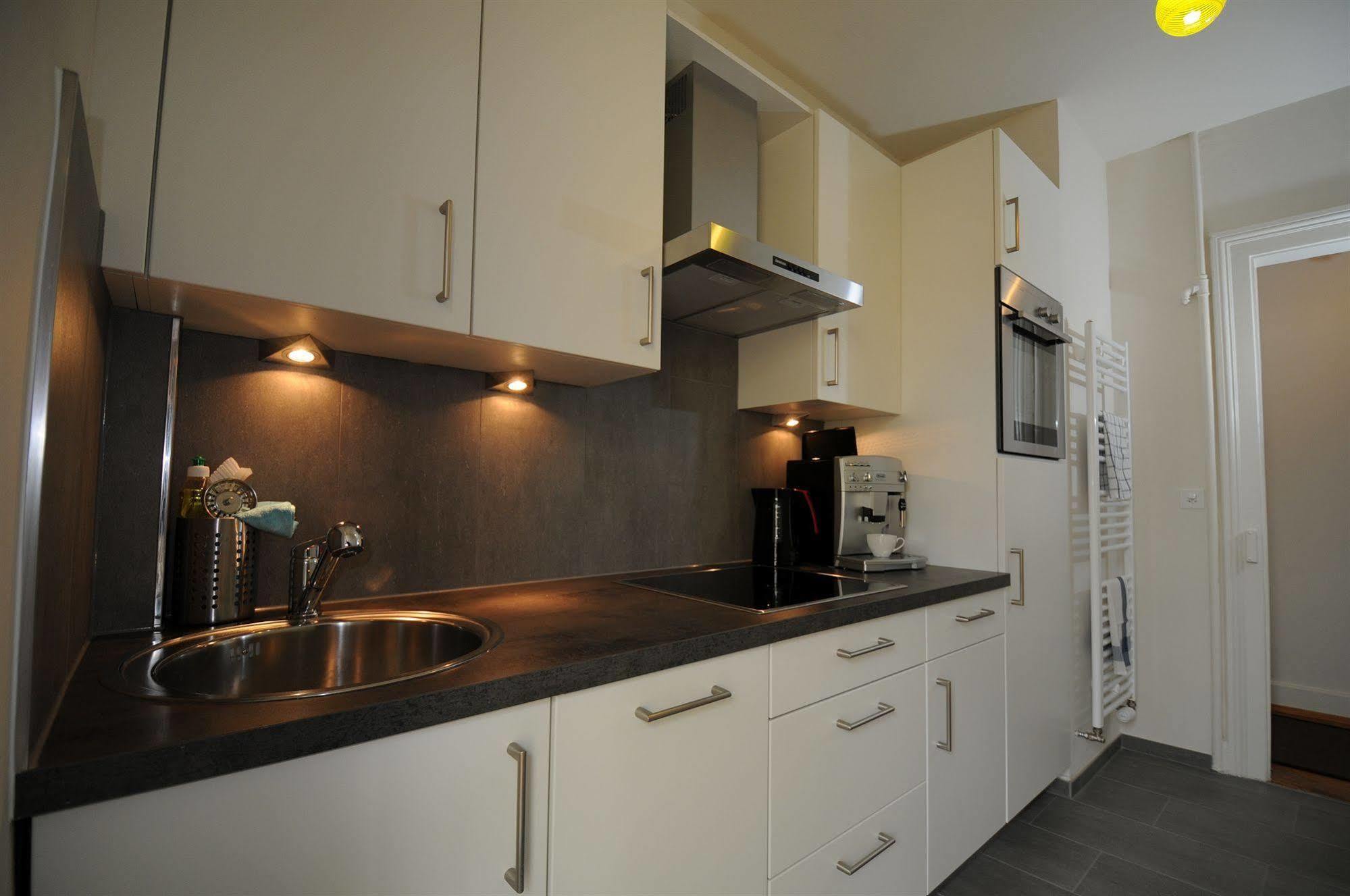 Unique Serviced Living @ Airport Line Basilea Esterno foto