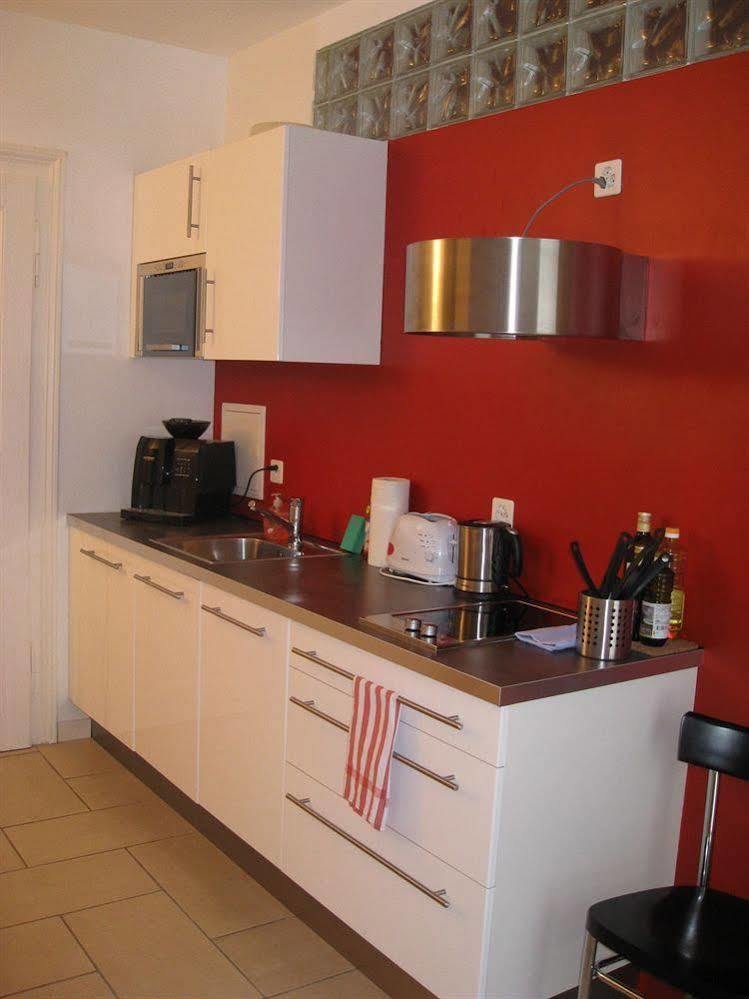 Unique Serviced Living @ Airport Line Basilea Esterno foto