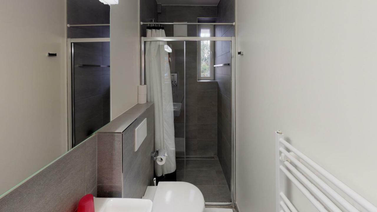 Unique Serviced Living @ Airport Line Basilea Esterno foto